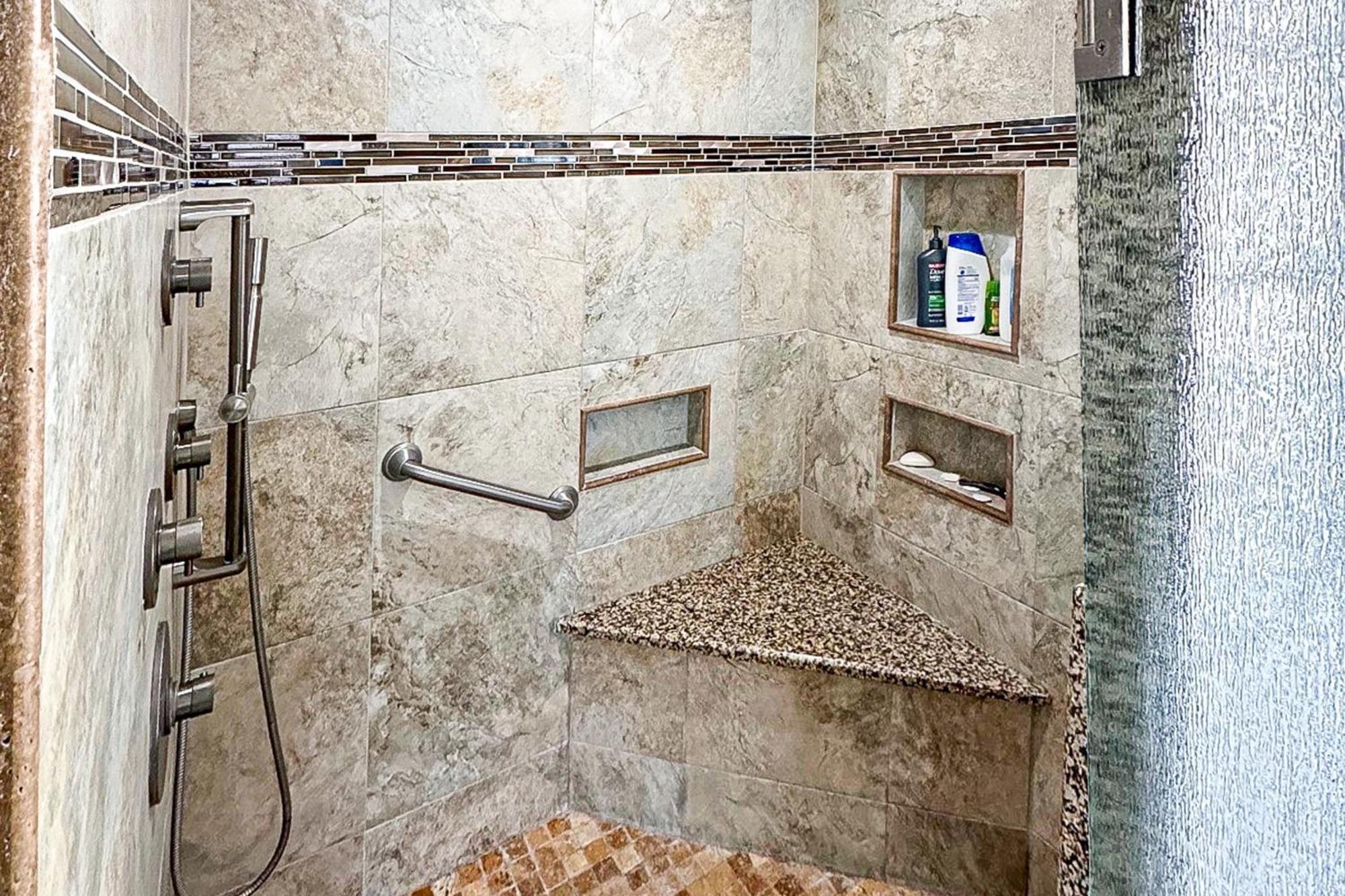5 Bed 2 Bath Vacation Home In 德斯廷 外观 照片